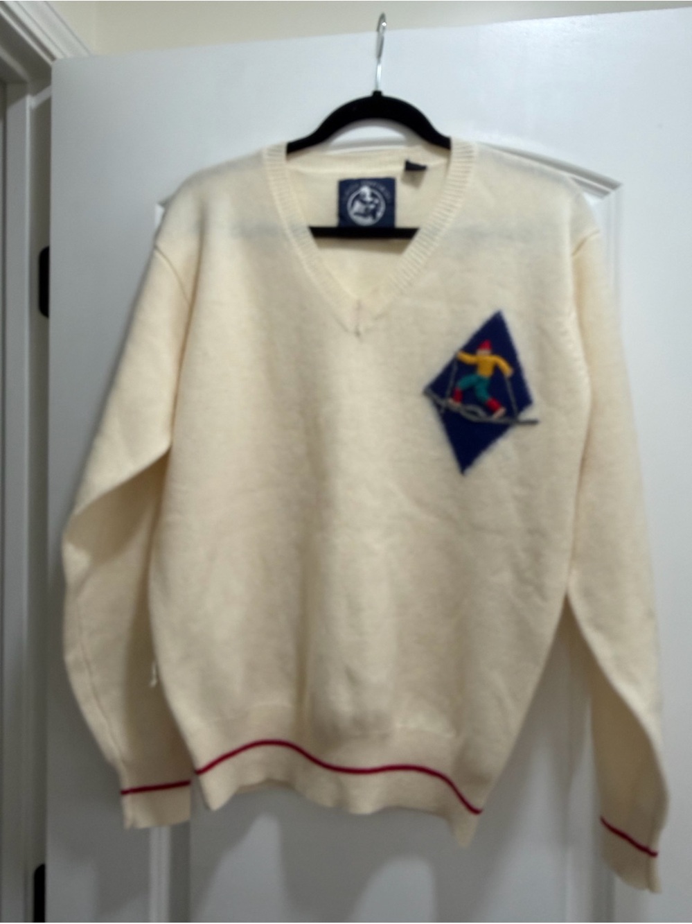 NWOT Vintage Evan-Picone Ski Sweater Cream V-Neck 100% Lambswool M